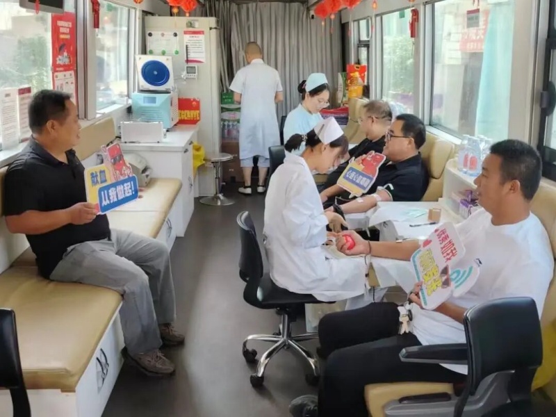 瓦亭镇：热血递温情 点滴聚爱心